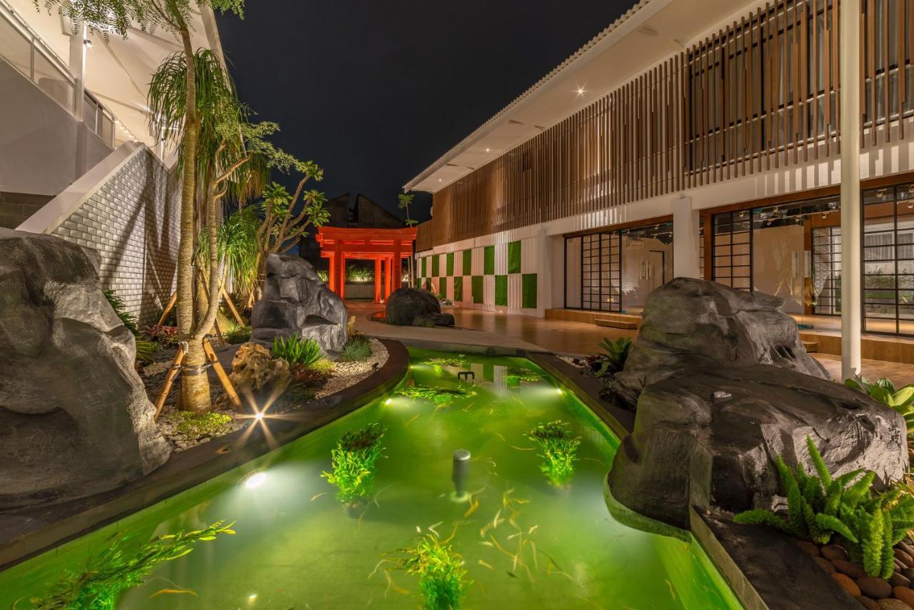 Kontena Hotel Batu  Exterior foto